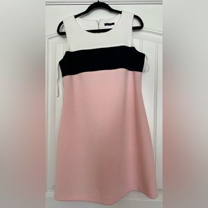 Sleeveless dress